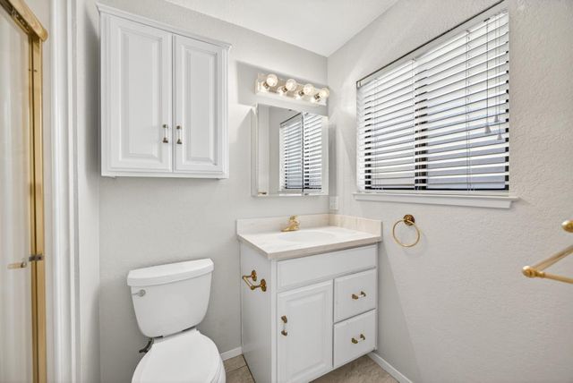 5430 Paragon St, Rocklin, CA 95677