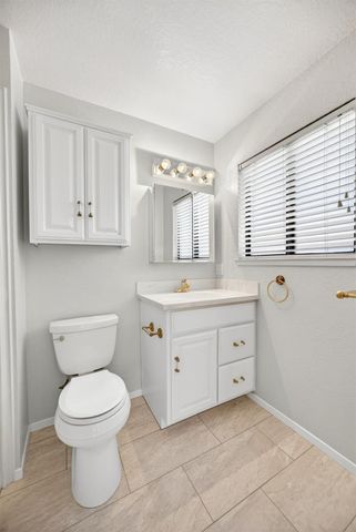 5430 Paragon St, Rocklin, CA 95677