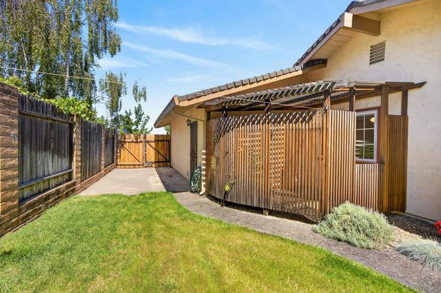 5430 Paragon St, Rocklin, CA 95677