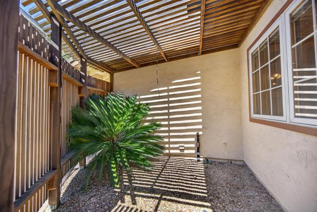 5430 Paragon St, Rocklin, CA 95677