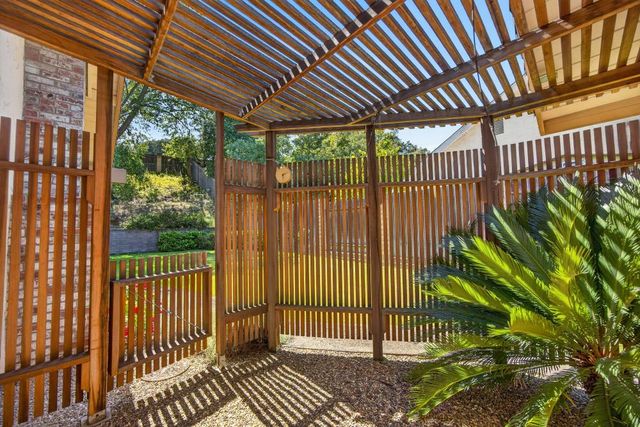 5430 Paragon St, Rocklin, CA 95677