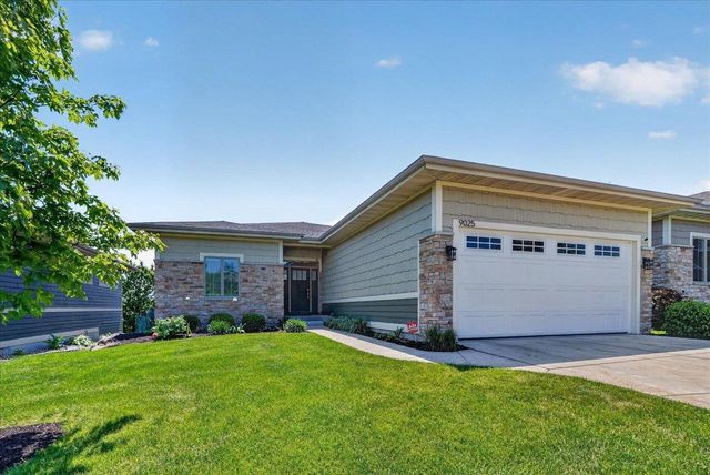 9025 Royal Oaks Circle, Verona, WI 53593