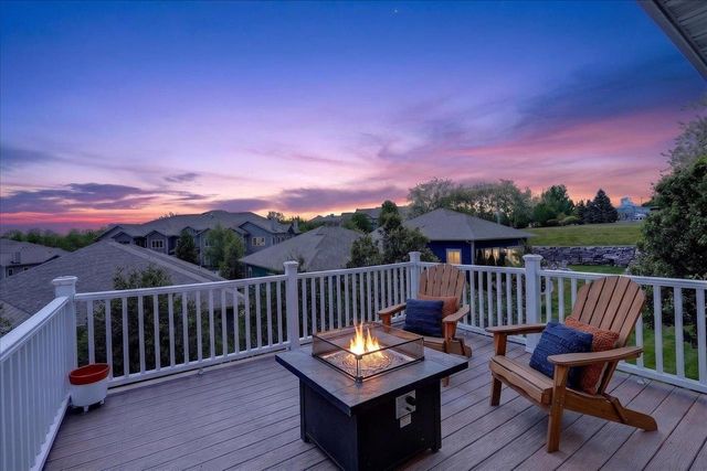 9025 Royal Oaks Circle, Verona, WI 53593