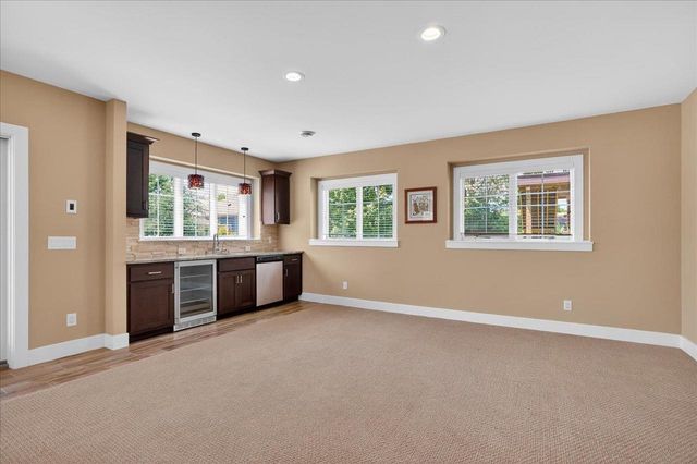 9025 Royal Oaks Circle, Verona, WI 53593