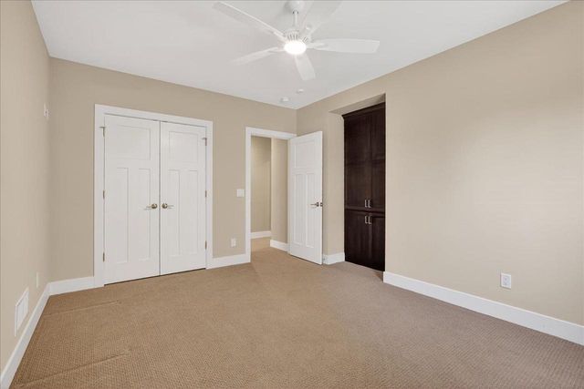 9025 Royal Oaks Circle, Verona, WI 53593
