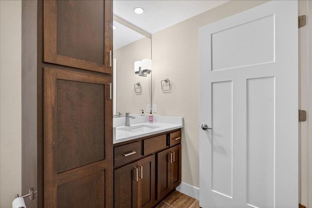 9025 Royal Oaks Circle, Verona, WI 53593