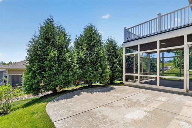 9025 Royal Oaks Circle, Verona, WI 53593