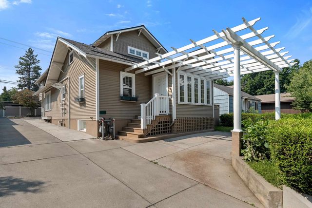 1126 E 29th Ave, Spokane, WA 99203