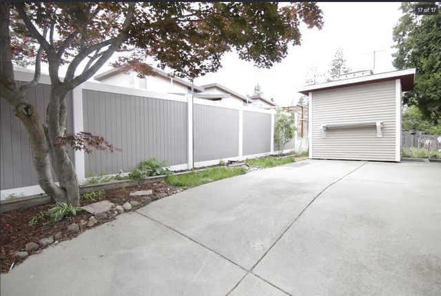 1126 E 29th Ave, Spokane, WA 99203