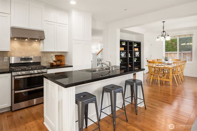 18220 NE 110th Street, Redmond, WA 98052