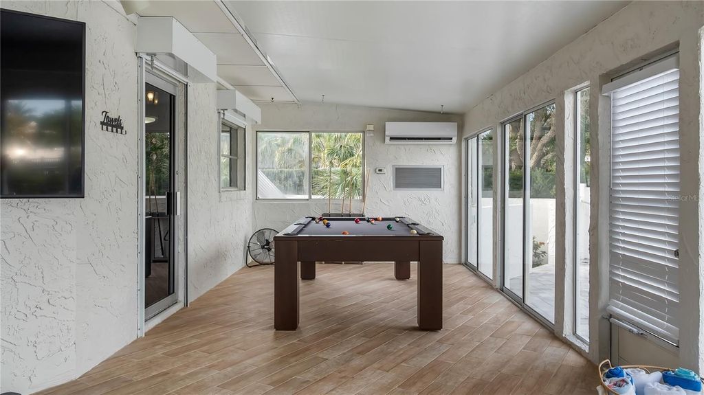 Image 15 of property listing at 102 EAST CIRCLE, New Smyrna Beach, FL 32169