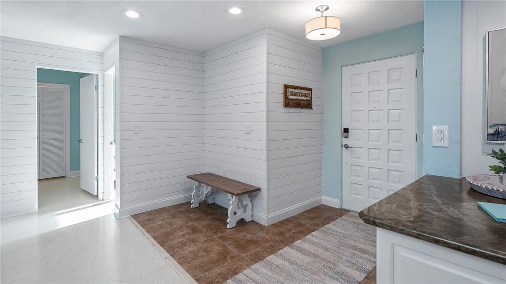 Image 16 of property listing at 102 EAST CIRCLE, New Smyrna Beach, FL 32169