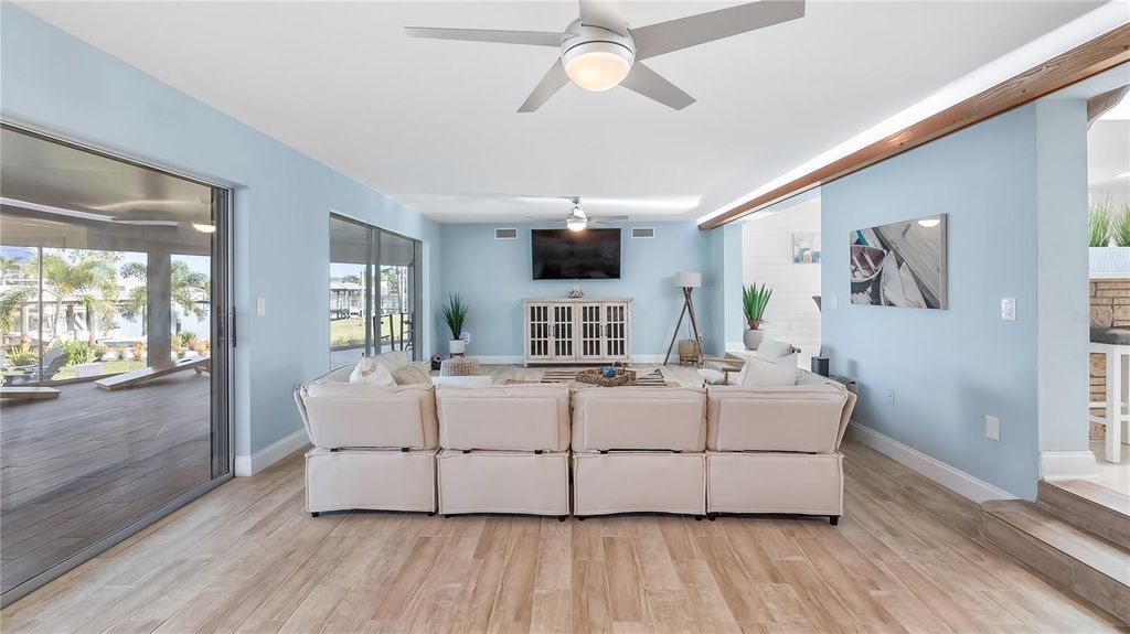 Image 27 of property listing at 102 EAST CIRCLE, New Smyrna Beach, FL 32169