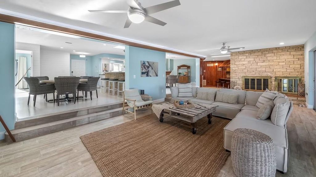 Image 28 of property listing at 102 EAST CIRCLE, New Smyrna Beach, FL 32169