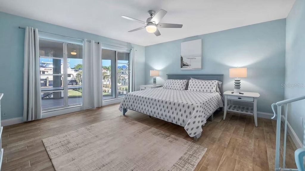 Image 34 of property listing at 102 EAST CIRCLE, New Smyrna Beach, FL 32169