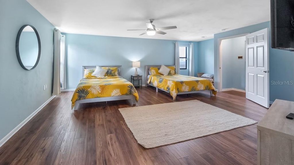Image 36 of property listing at 102 EAST CIRCLE, New Smyrna Beach, FL 32169