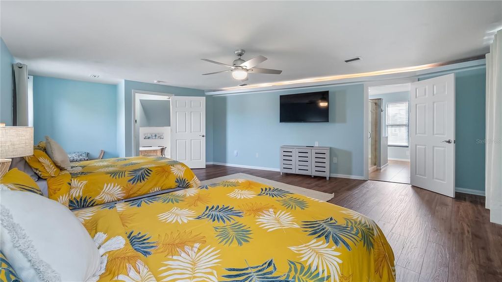 Image 37 of property listing at 102 EAST CIRCLE, New Smyrna Beach, FL 32169