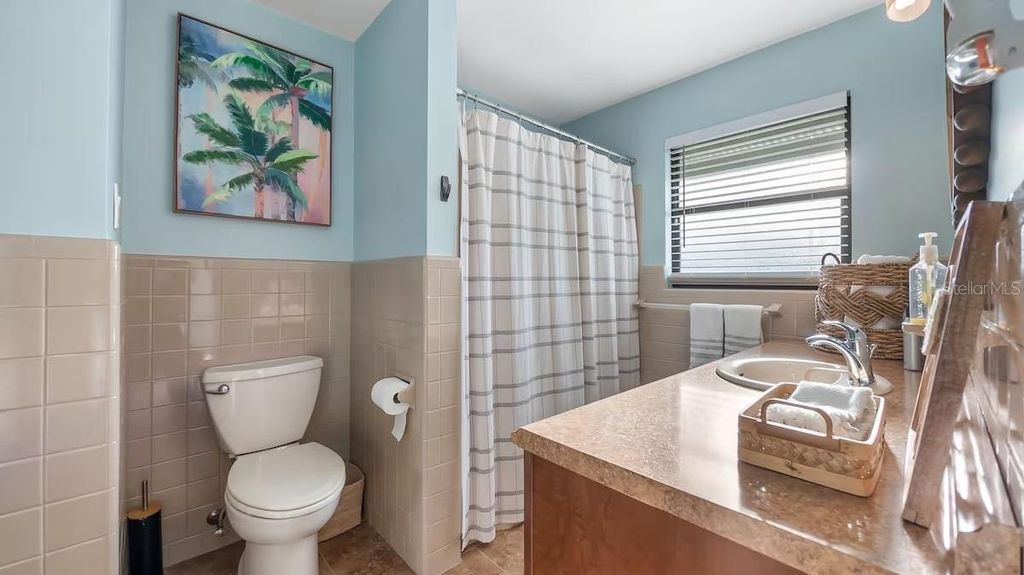 Image 41 of property listing at 102 EAST CIRCLE, New Smyrna Beach, FL 32169