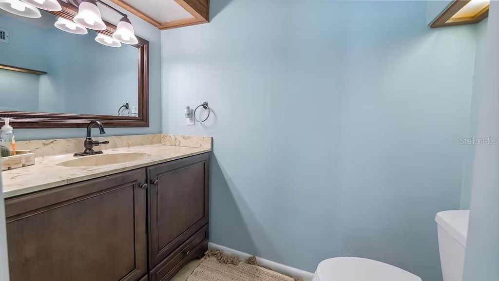 Image 44 of property listing at 102 EAST CIRCLE, New Smyrna Beach, FL 32169