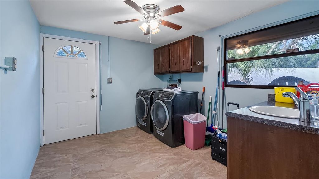 Image 45 of property listing at 102 EAST CIRCLE, New Smyrna Beach, FL 32169