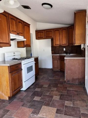 26930 14th Street, Highland, CA 92346