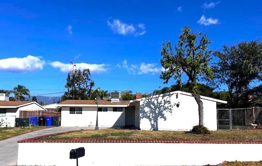 26930 14th Street, Highland, CA 92346