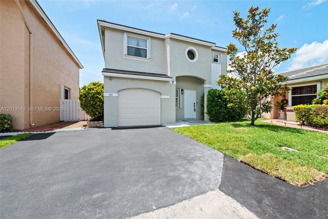 829 NW 99th Ave, Plantation, FL 33324