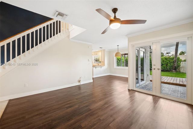 829 NW 99th Ave, Plantation, FL 33324