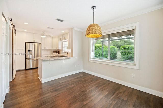 829 NW 99th Ave, Plantation, FL 33324