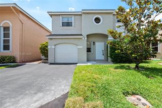 829 NW 99th Ave, Plantation, FL 33324