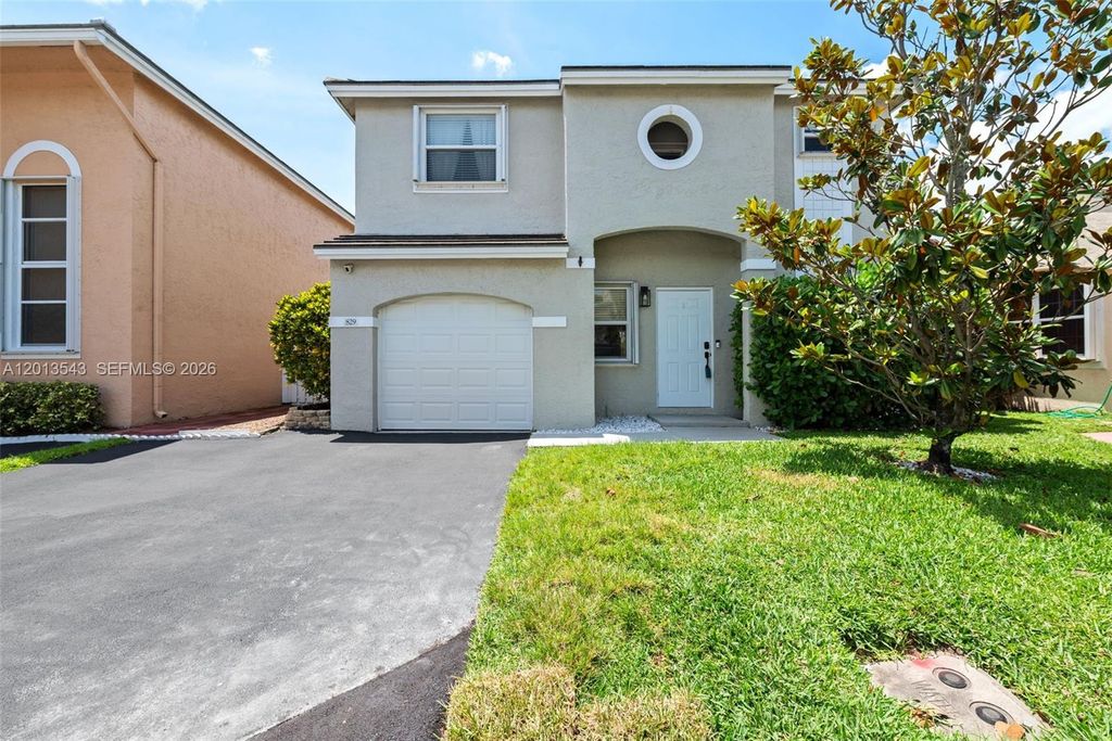 829 NW 99th Ave, Plantation, FL 33324