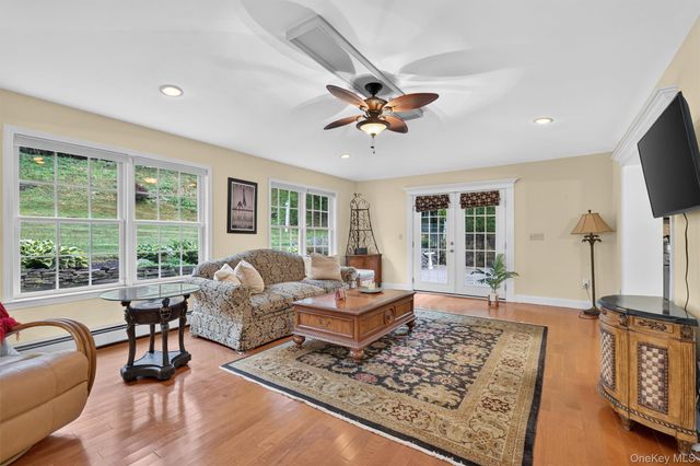 23 Sloane Road, Newburgh, NY 12550