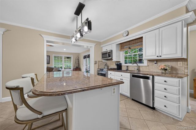 23 Sloane Road, Newburgh, NY 12550