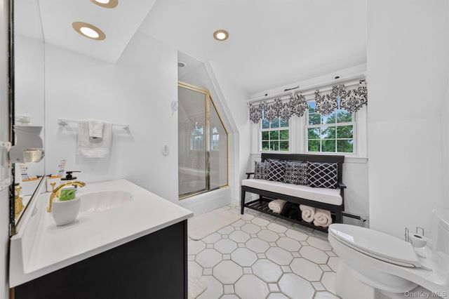 23 Sloane Road, Newburgh, NY 12550