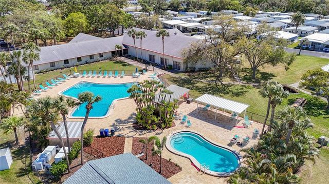 70 THATCH PALM STREET E, Largo, FL 33770