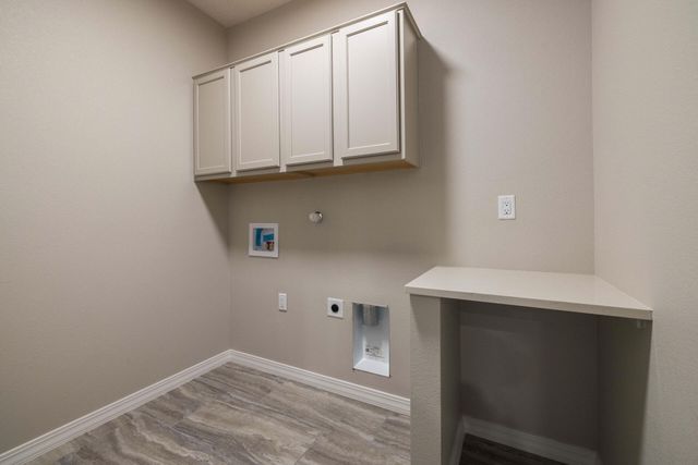 4824 Manzano Peak Street SW, Los Lunas, NM 87031