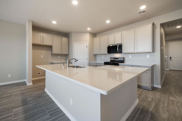 4824 Manzano Peak Street SW, Los Lunas, NM 87031