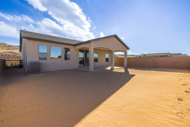 4824 Manzano Peak Street SW, Los Lunas, NM 87031