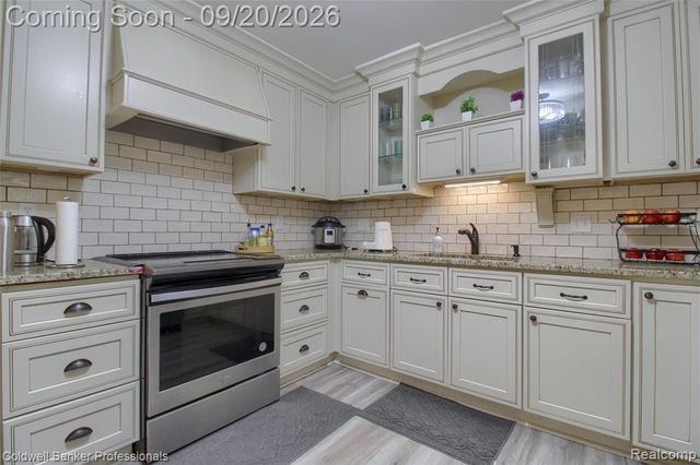 35468 Heritage Lane, Farmington, MI 48335