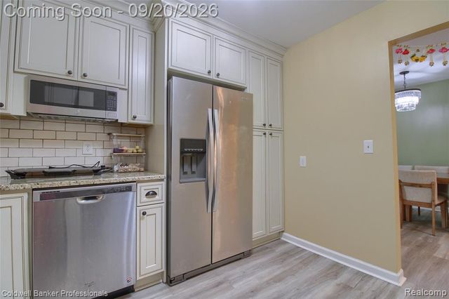 35468 Heritage Lane, Farmington, MI 48335