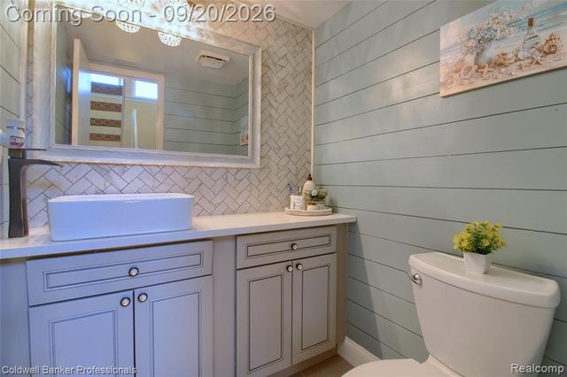 35468 Heritage Lane, Farmington, MI 48335