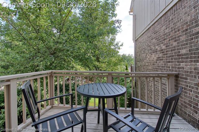 35468 Heritage Lane, Farmington, MI 48335