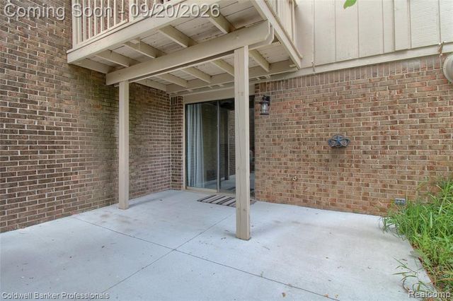 35468 Heritage Lane, Farmington, MI 48335