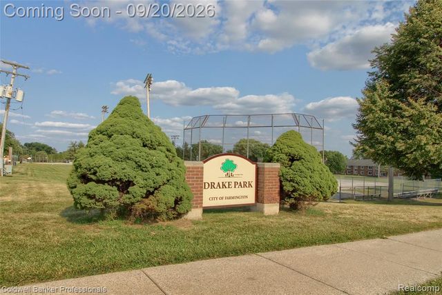 35468 Heritage Lane, Farmington, MI 48335