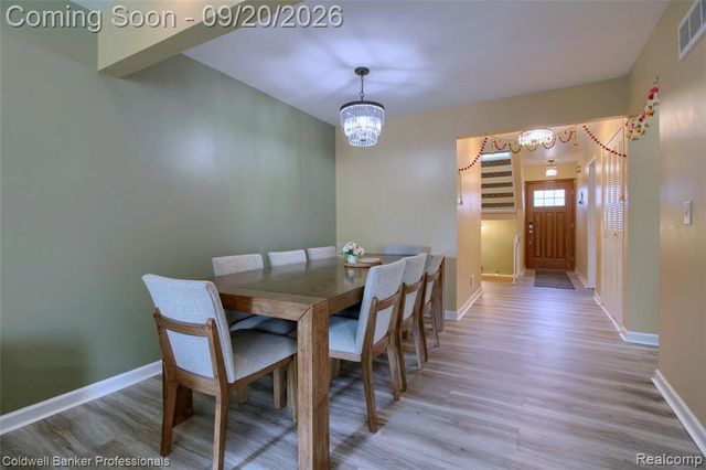 35468 Heritage Lane, Farmington, MI 48335