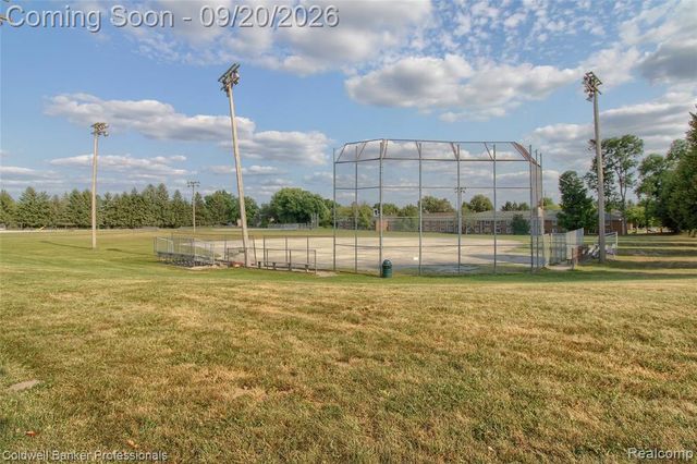 35468 Heritage Lane, Farmington, MI 48335