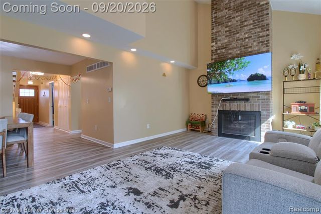 35468 Heritage Lane, Farmington, MI 48335