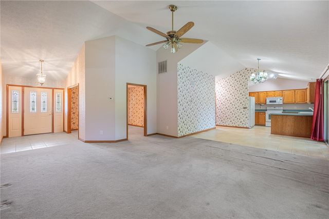 86 Stony Pointe Drive, Springboro, OH 45066