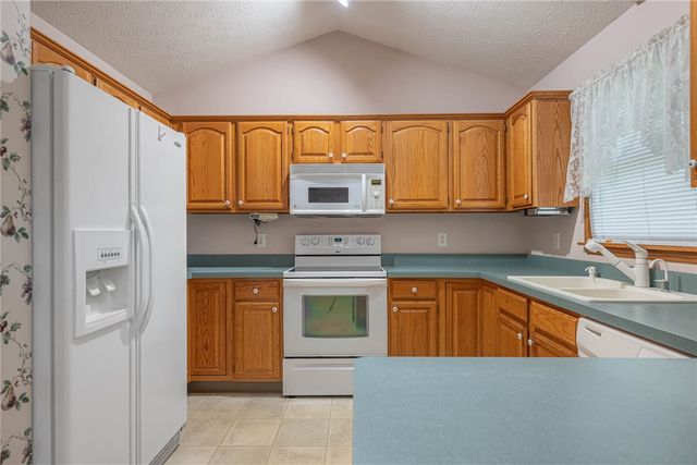 86 Stony Pointe Drive, Springboro, OH 45066