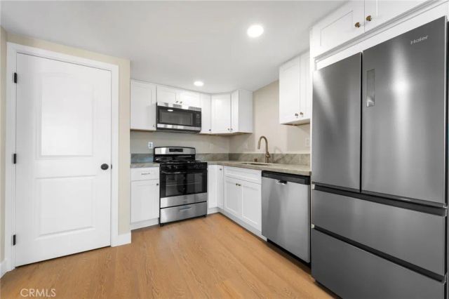 3020 E 3rd 15, Long Beach, CA 90814